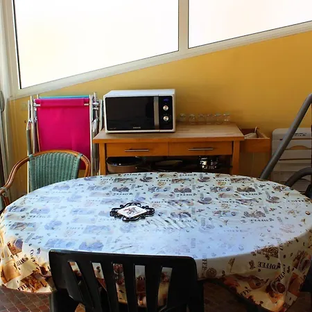 T2 Pour 4 Pers, Proche Et Commerces, Parking, Clim, Wi-fi - Fr-1-607-223 Agde